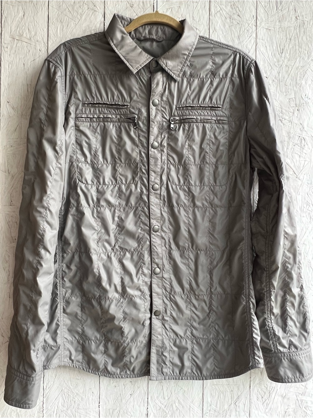 John Varvatos Lightweight Quilted Shirt Jacket - Light Gray, size Small
